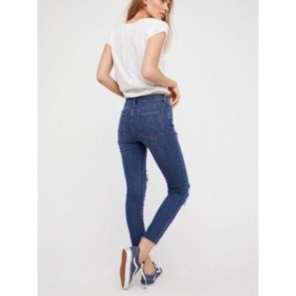 Free People Destroyed Reagan Raw Jean - Picture 4 of 5